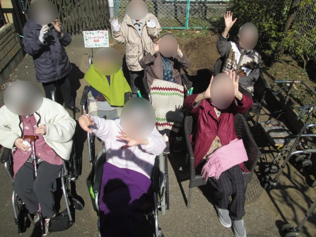 菜園の種芋植えの様子３