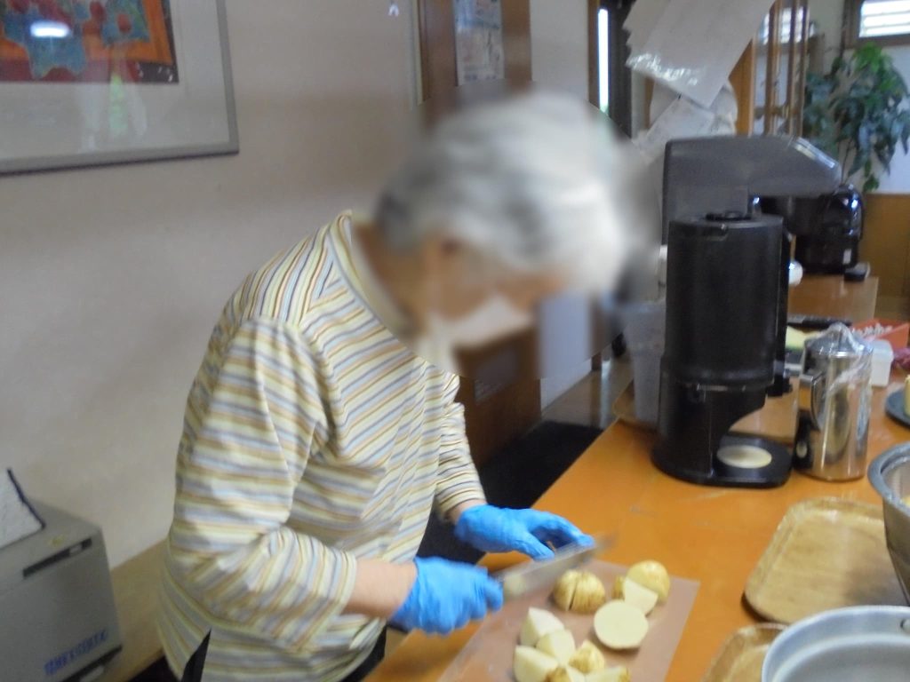 おやつ作りの様子１