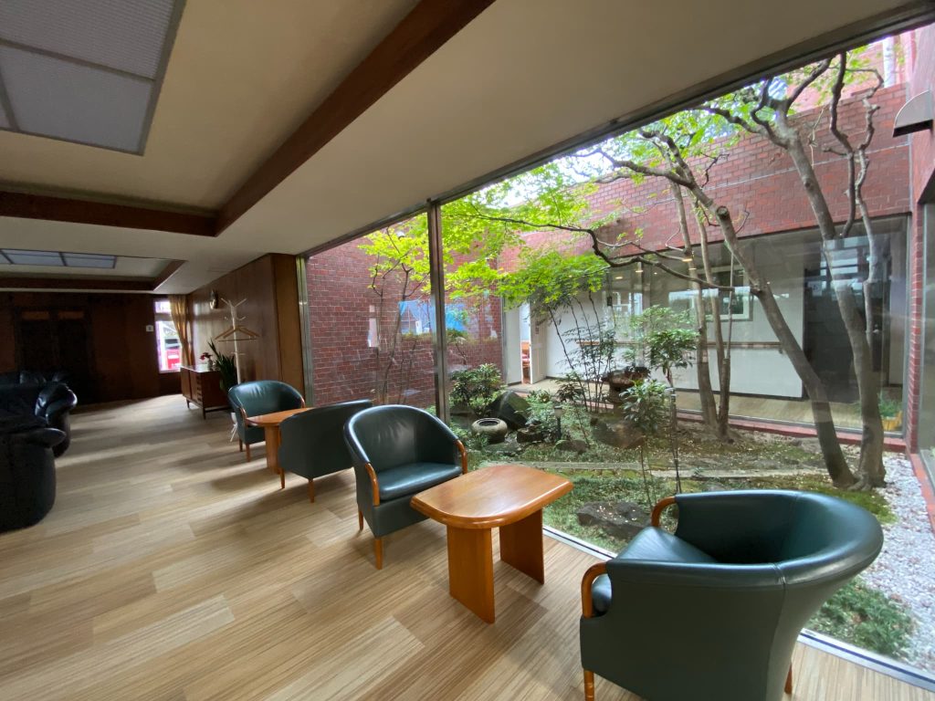 マンション坪庭３