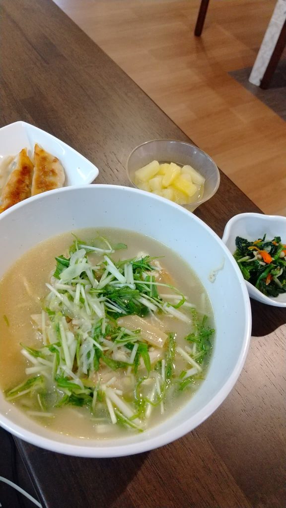 鶏白湯ラーメン