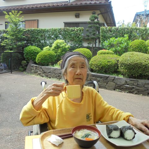 出前一丁と味噌汁づくり