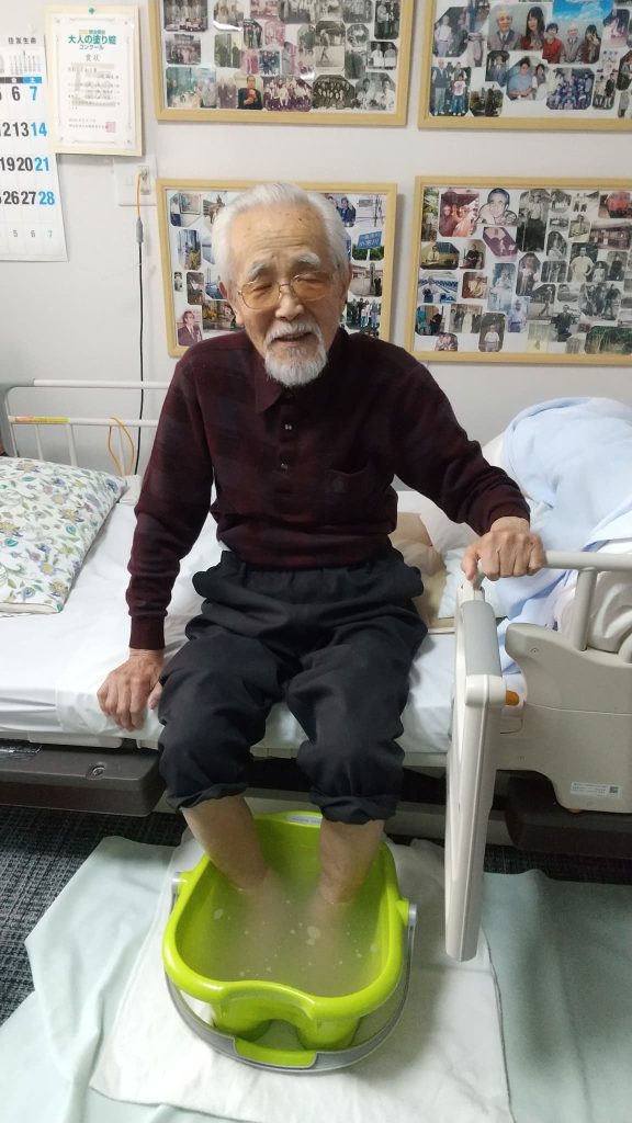 フットマッサージ１